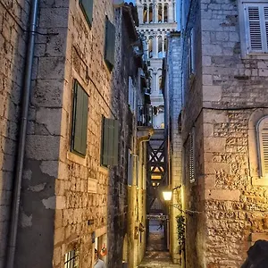  Apartment Largo In The Heart Of Diocletian Palace Croatia