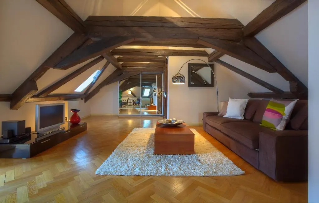 U Kapra Apartments Prága