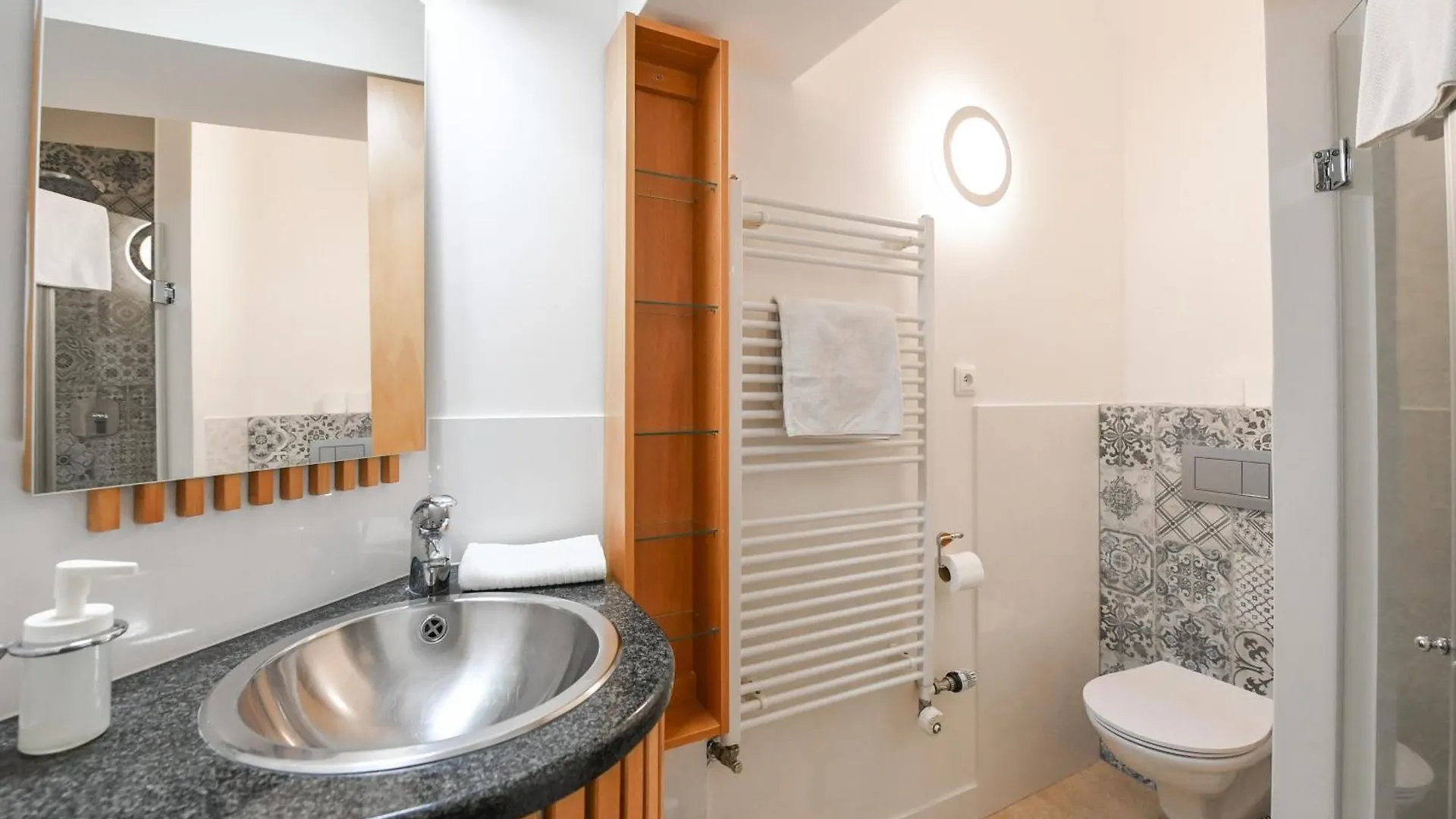 U Kapra Apartments Prága