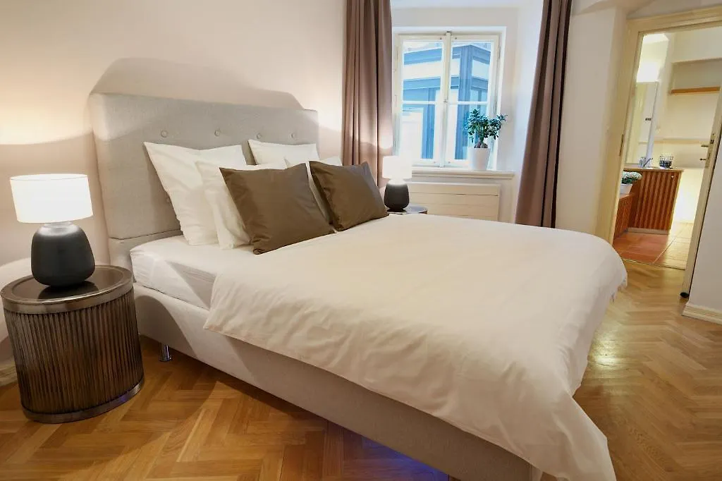 U Kapra Apartments Prága