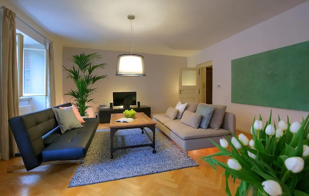 U Kapra Apartments Prága